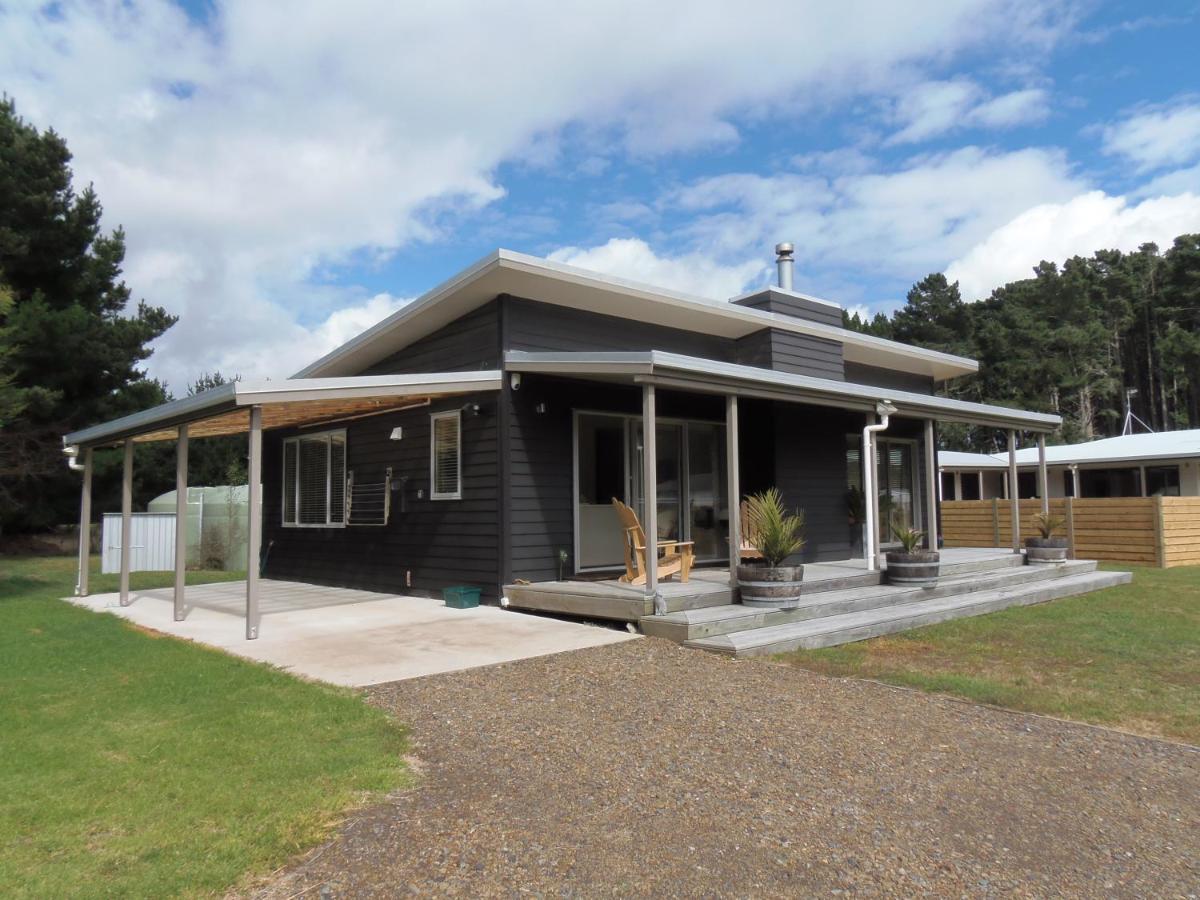 Nikau'S On Palmer Foxton Beach Екстериор снимка